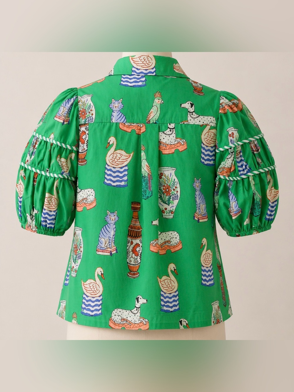 ENTRO Whimsy Green Printed Puff-Sleeve Button-Front Blouse - Picture 2 of 4